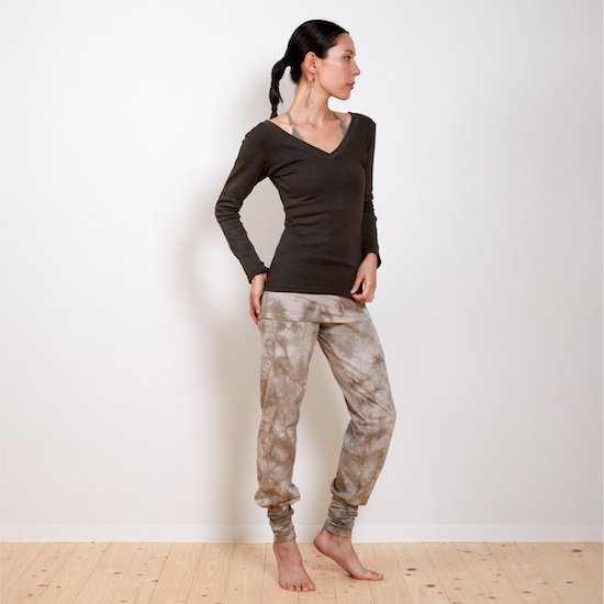 yinyang ヨガウェア Vフィットロングスリーブ ネイビー Vフィットロングスリーブ – yinyang - yoga & meditation wear