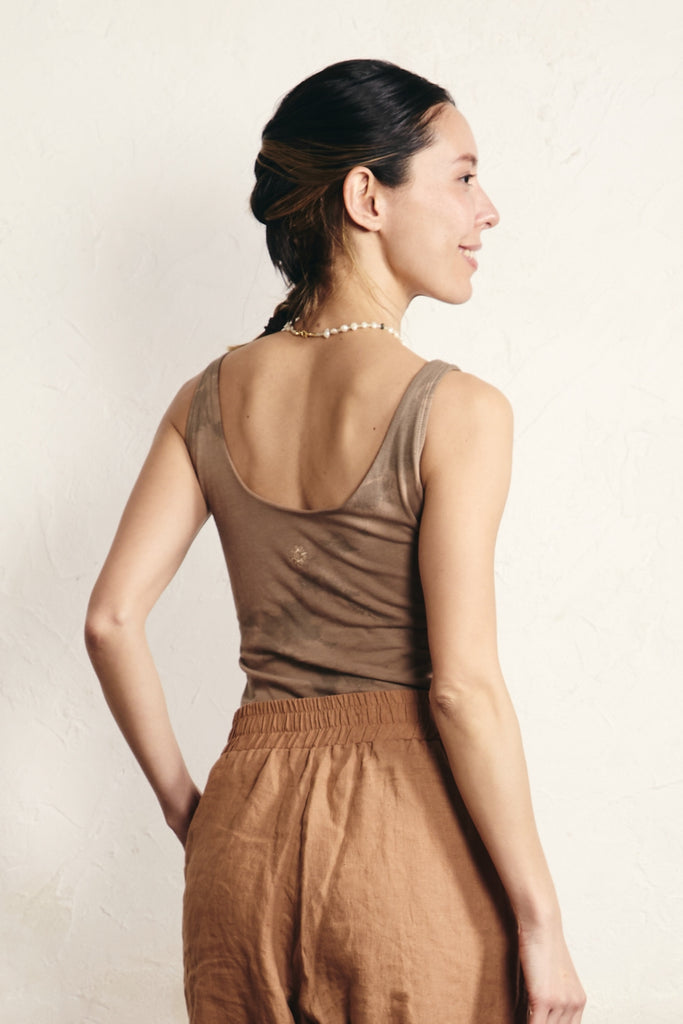 color_Coco Taupe Tiedye