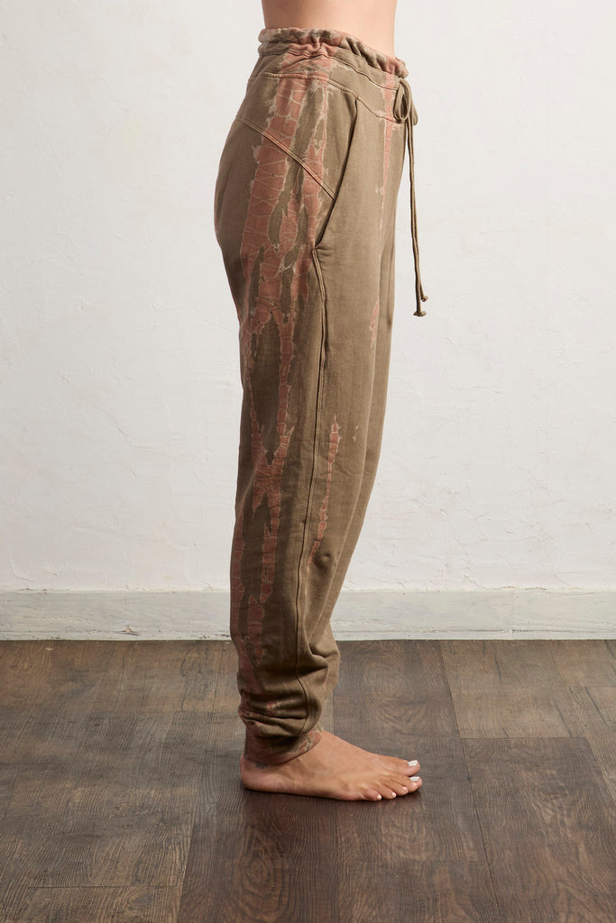 color_stone rose ikat