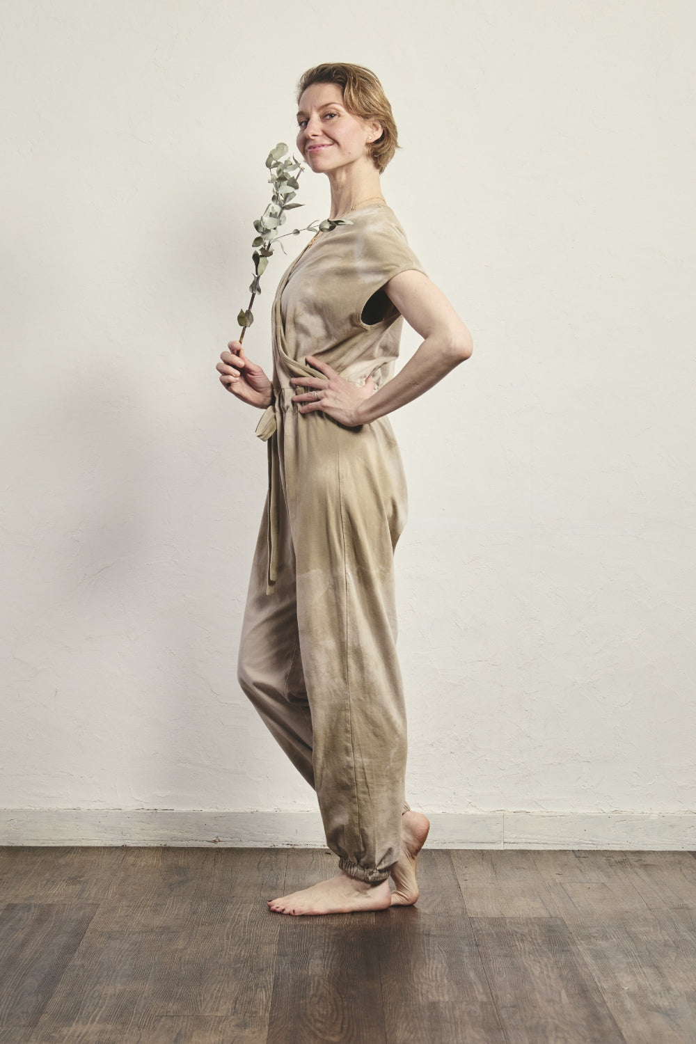 インヤンヨガ　レースアップジャンプスーツ エフォートレスラップジャンプスーツ – yinyang - yoga & meditation wear