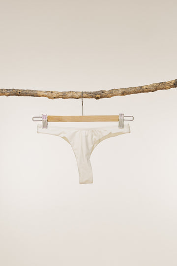 color_Ivory