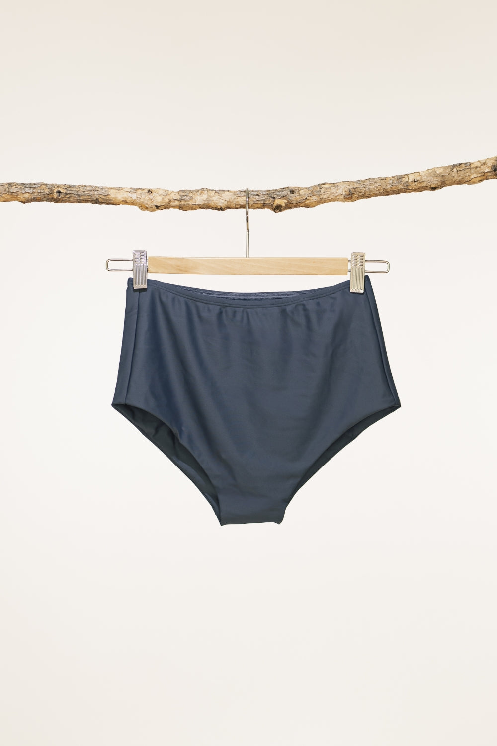 エコエヌハイウエストショーツ – yinyang - yoga & meditation wear