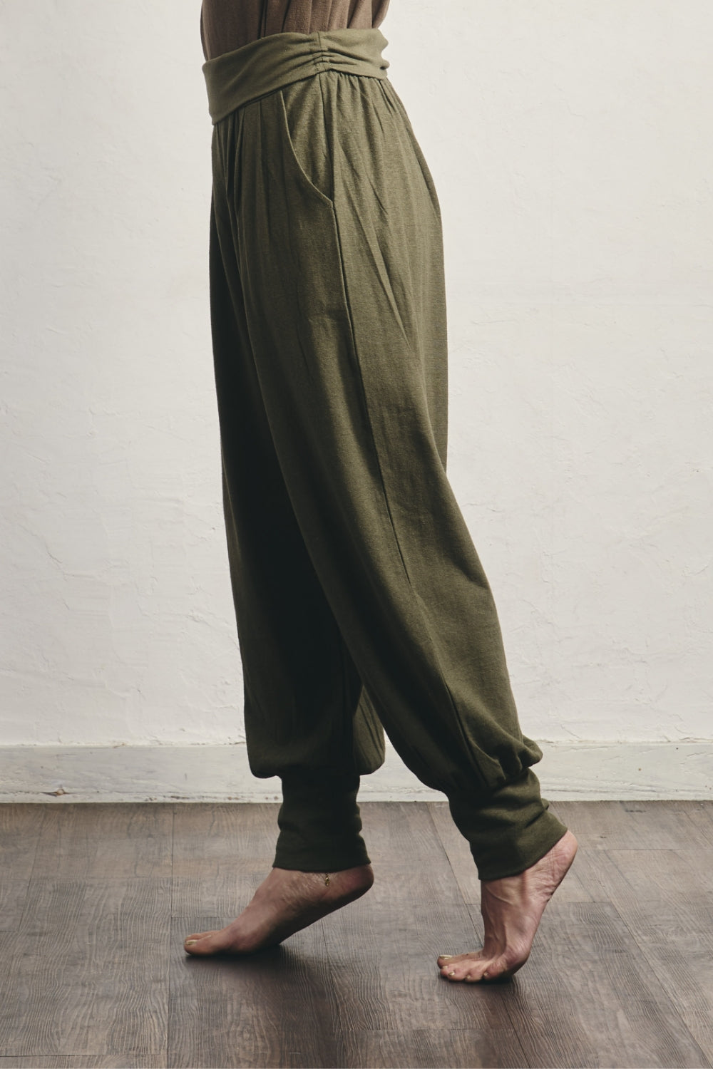 〈未使用・新品〉yin yang (インヤン) パンツ ヘンプアラジンパンツ – yinyang - yoga & meditation wear
