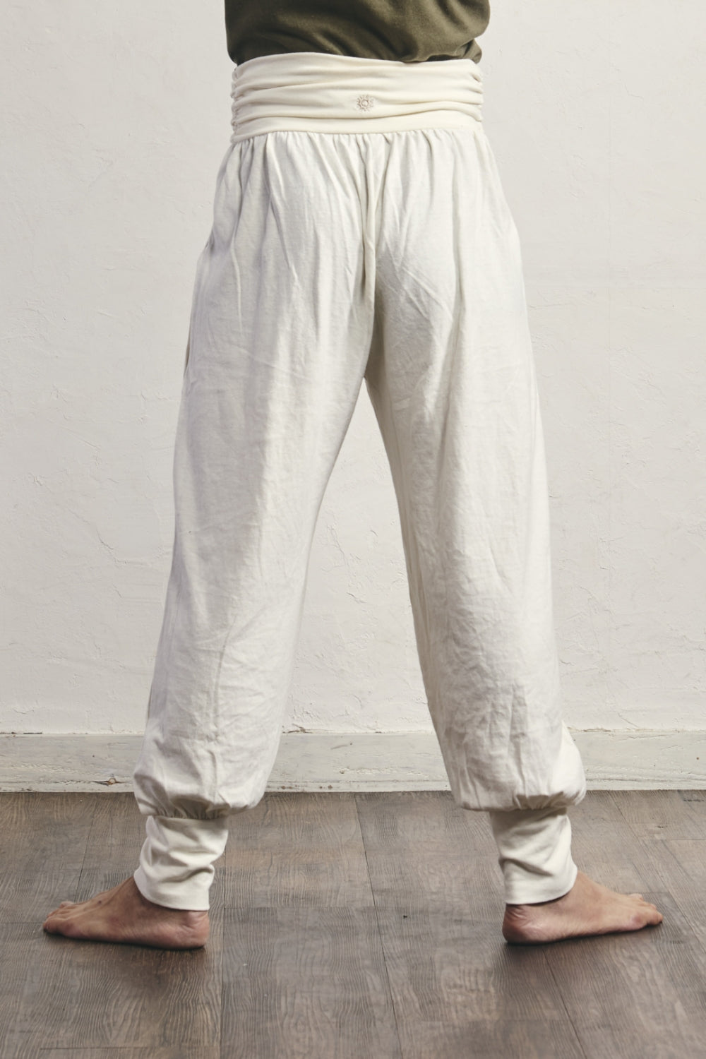 ヘンプアラジンパンツ – yinyang - yoga & meditation wear