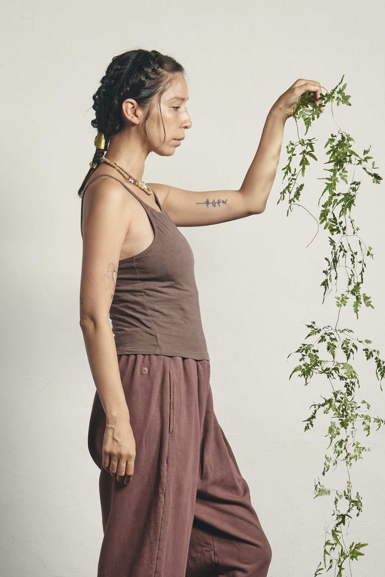 yinyang ヨガジョガーズ Fog Yin Yang Yoga Flow | 20 Minutes | Hola Jess - YouTube