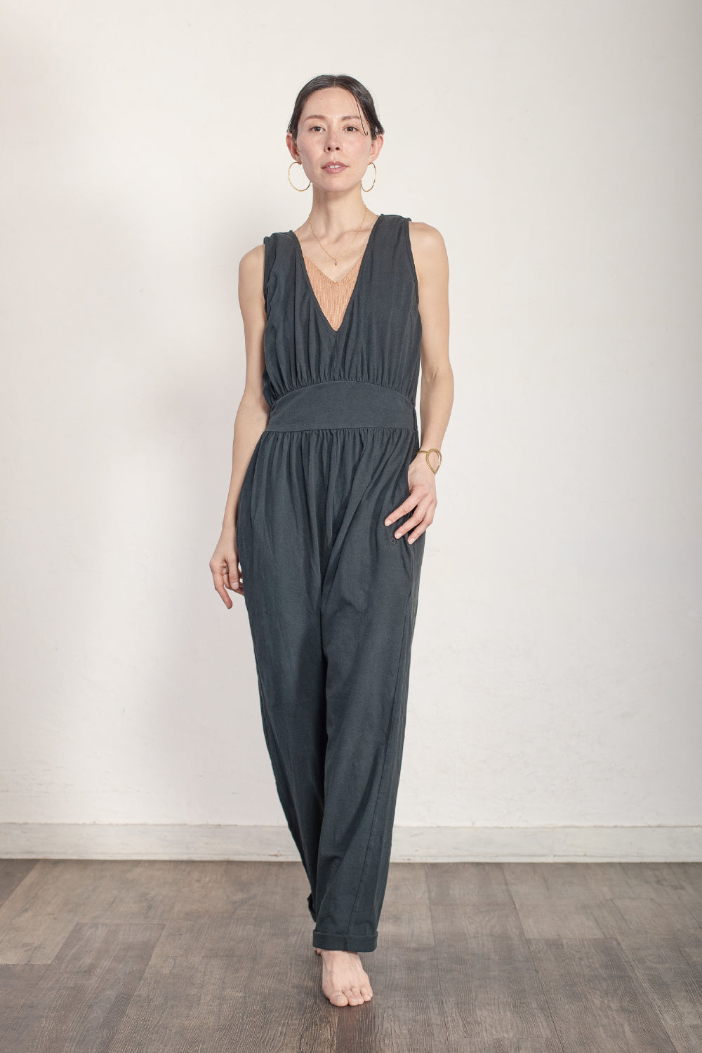 【新品】インヤン yinyang レースアップ ジャンプスーツ【完売品】 ロータスジャンプスーツ – yinyang - yoga & meditation wear