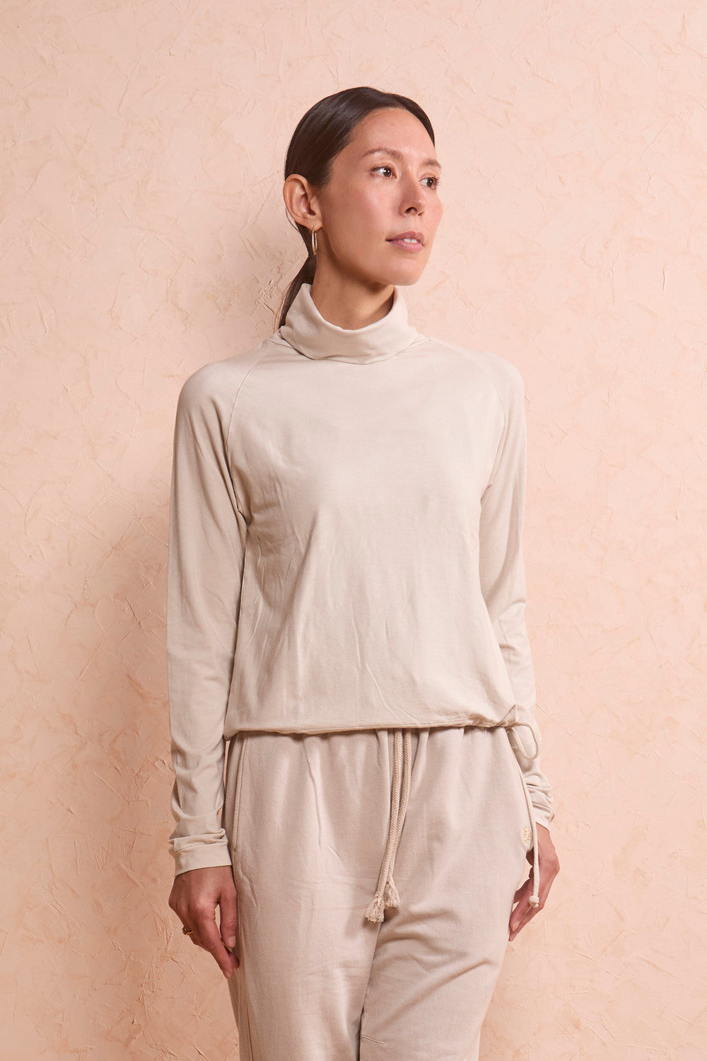 ハイネックプルオーバー – yinyang - yoga & meditation wear