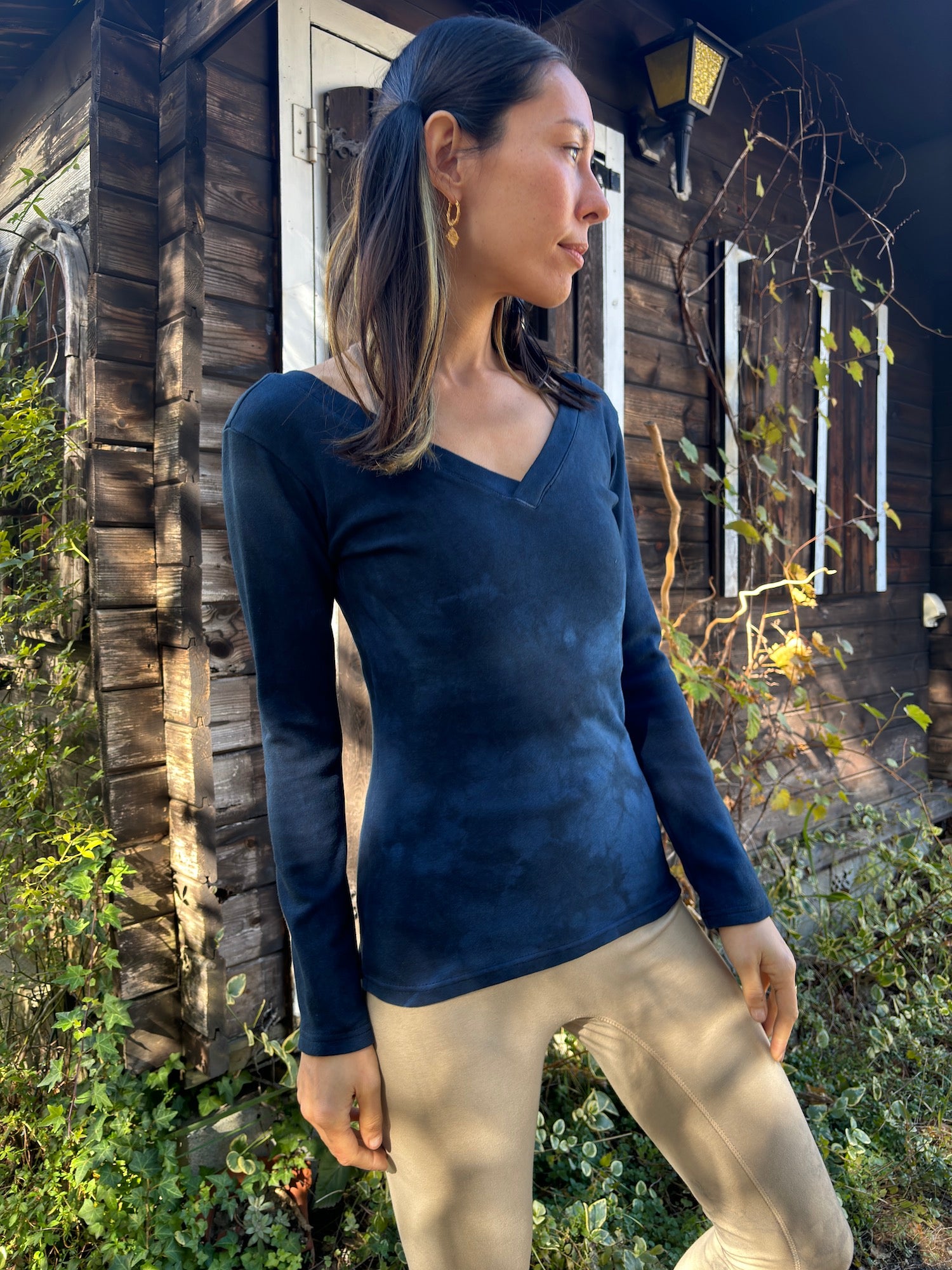 yinyang ヨガウェア Vフィットロングスリーブ ネイビー 限定ユニーク】Vフィットロングスリーブ – yinyang - yoga