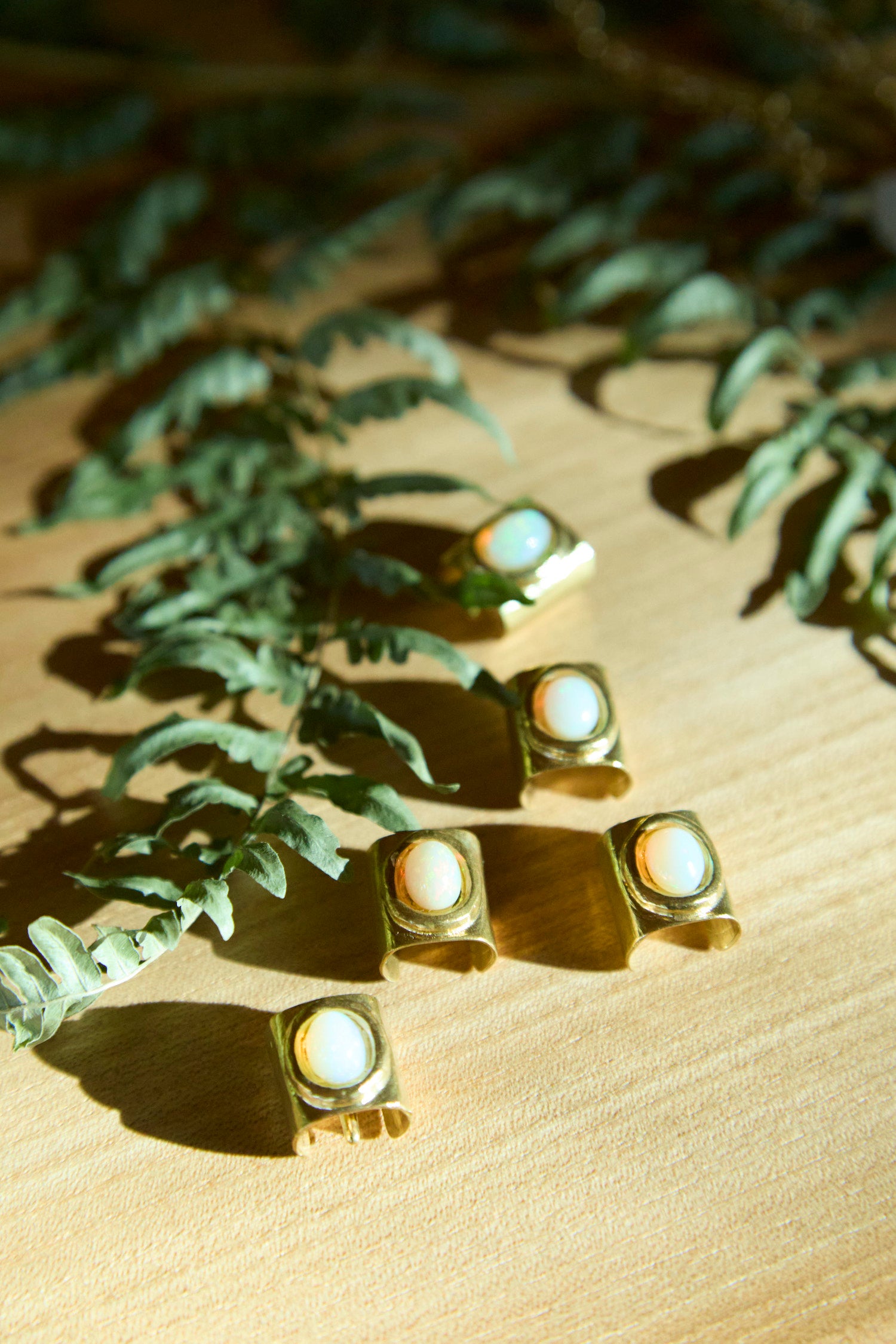 ウパラヘアピアス/オパール – yinyang - yoga & meditation wear