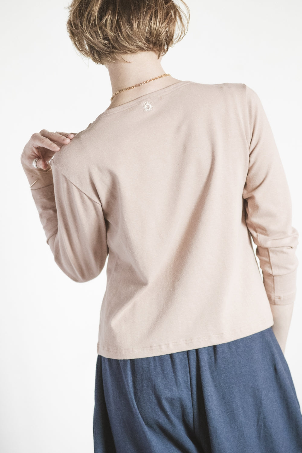 ヘンプボートネックロングティー – yinyang - yoga & meditation wear